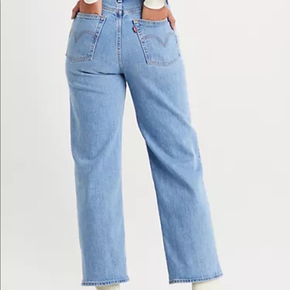 Levi Ribcage Straight Leg Jeans